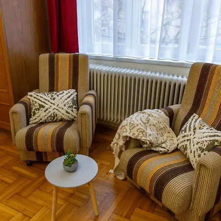 Terrace 10min From Termal Bath *